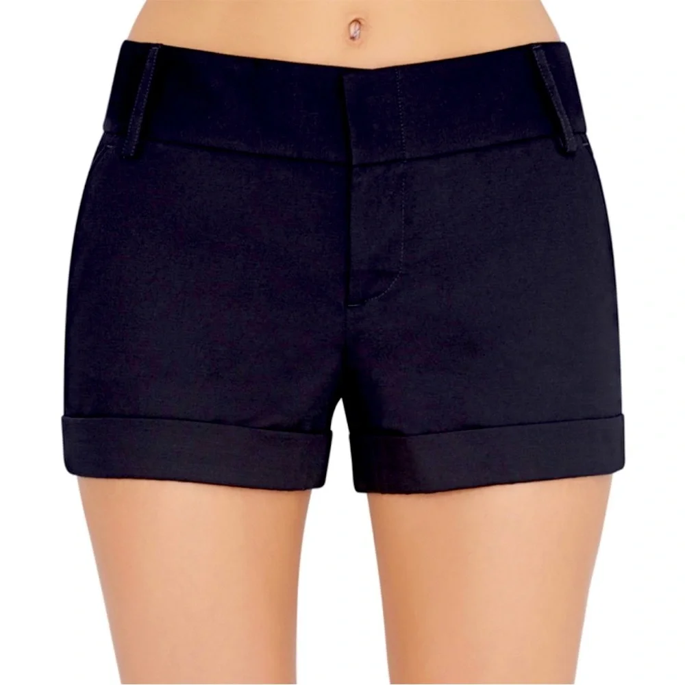 Alice + Olivia Black Cuffed Shorts - Picture 8 of 8